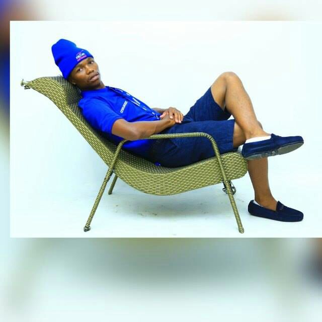 MkhizeThe's tweet photo. @dzanibe_sanele I king kuwe we Dzanibe isema tholampofu inkosi kusho mina 😆 https://t.co/9UnnQGqWCk