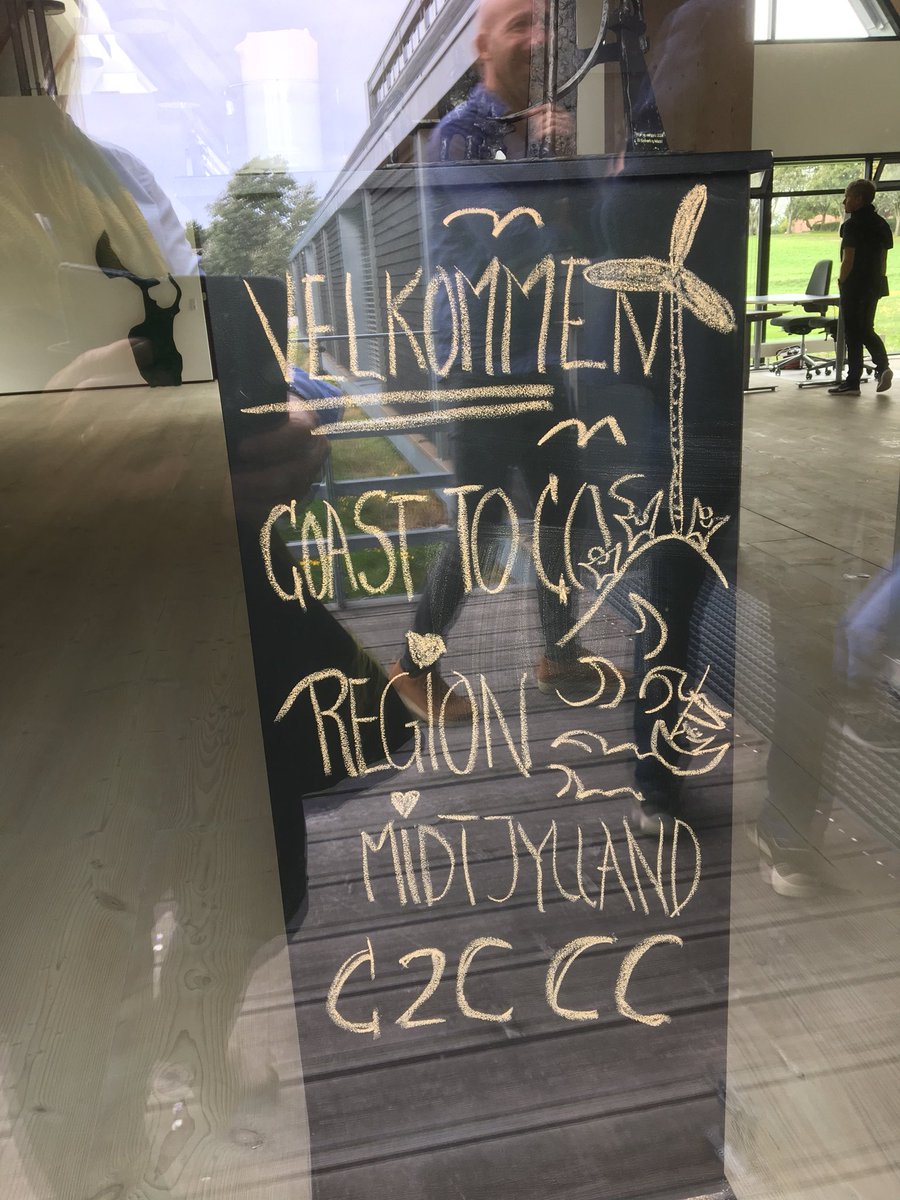 JytteGad's tweet photo. Partnerskabet Coast to Coast i Region Midtjylland mødes på Samsø og udveksler viden og dialog om næste step mod en klimarobust region👍 #dkklima #c2cc https://t.co/2hP1JNlKn1