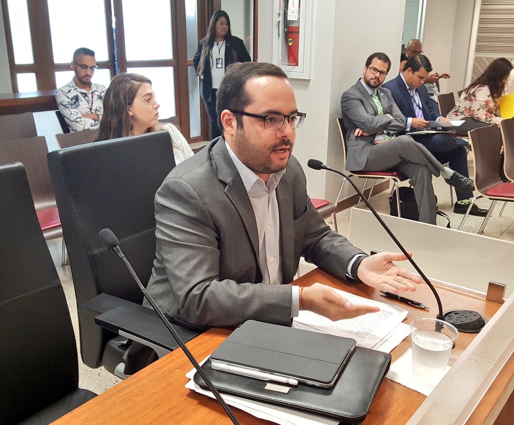 AbelNazarioPR's tweet photo. Ahora en Vista Pública de la Comisión de Educación y Reforma Universitaria sobre #PS942 #PC328 #PC627 #PC1152 https://t.co/LQyjCXQrfC
