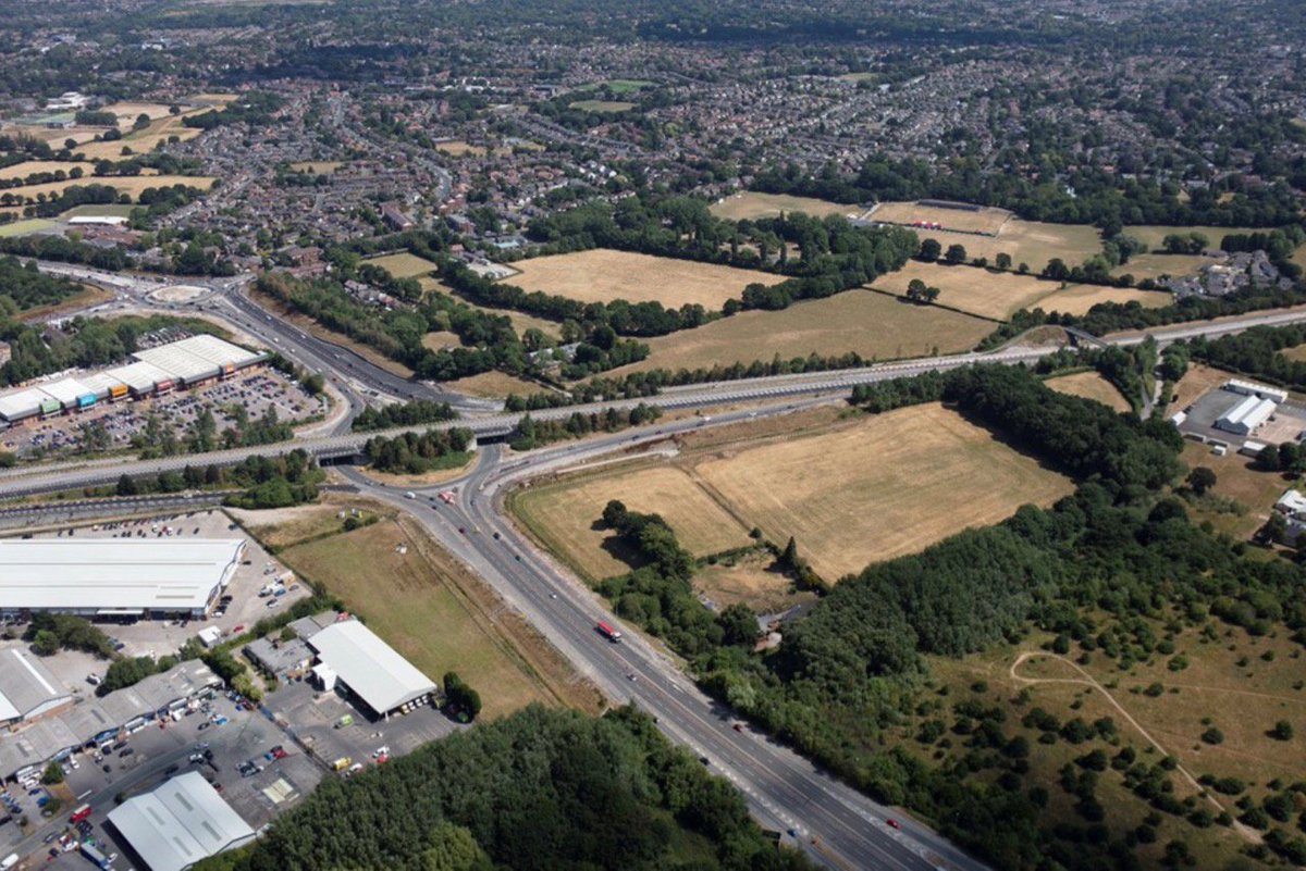Manchester Airport Relief Road set to open wilmslow.co.uk/news/article/1…
