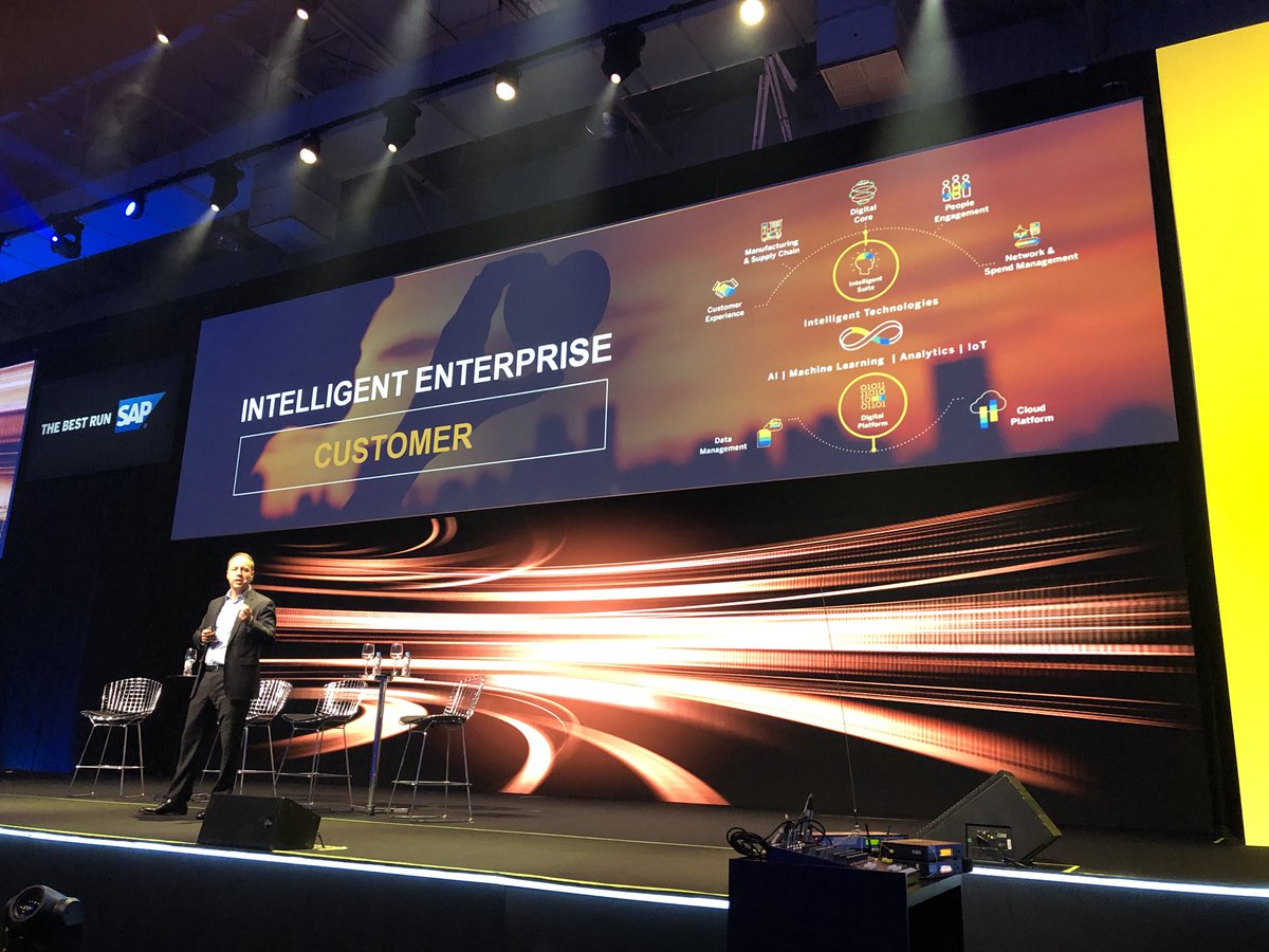 ARodCris's tweet image. “Today customers are buying services rather than products” @aatzberger #SAPForum #SomosTodosInovaçao