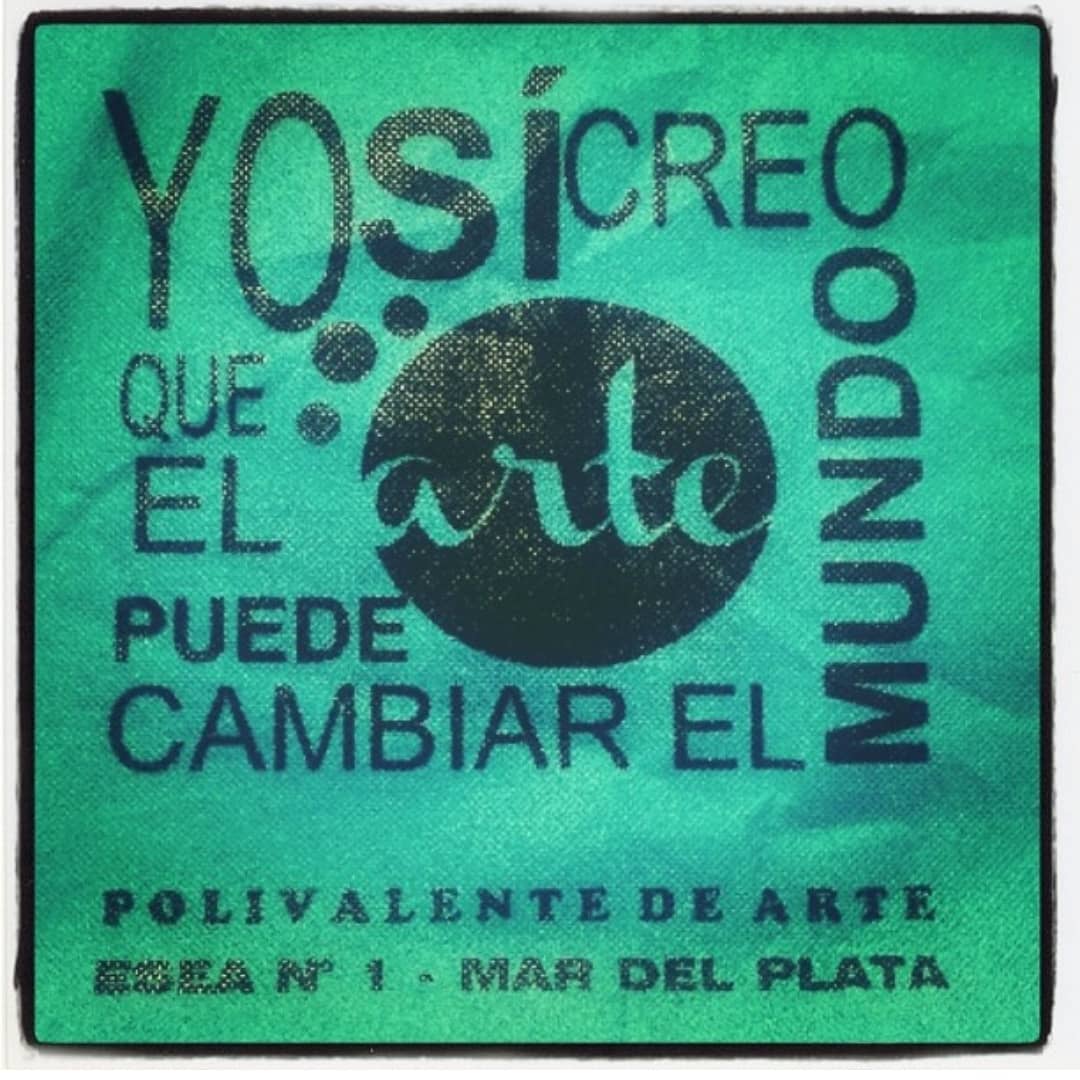 cas_rosa's tweet photo. #FelizDiaMaestrxs #EducaciónArtística https://t.co/QD6Ty4VYDo