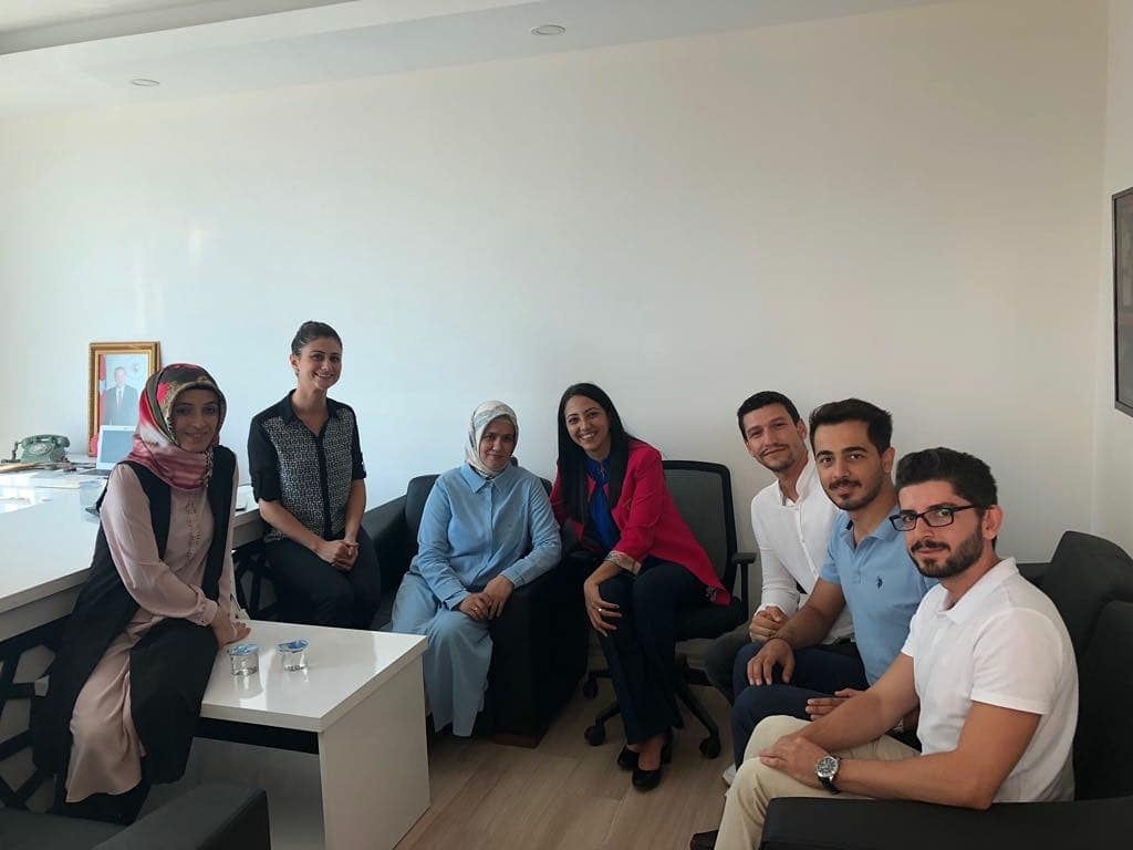 Sabahatozgursoy's tweet photo. Ziyaretimize gelen Pictes öğretmenlerine ülkemizde misafir ettiğimiz Suriye'li çoçuklarımıza verdikleri emekten dolayı teşekkür eder ve her daim yanlarında olduğumuzu bilmelerini isteriz https://t.co/DXSp0xfPpB