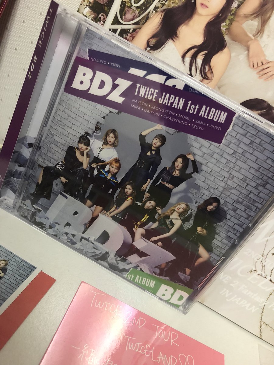 MomoOnce29's tweet photo. 届いた〜！！
Be as One リピートしてる
ほんといい曲😭 https://t.co/hArBN6epfL