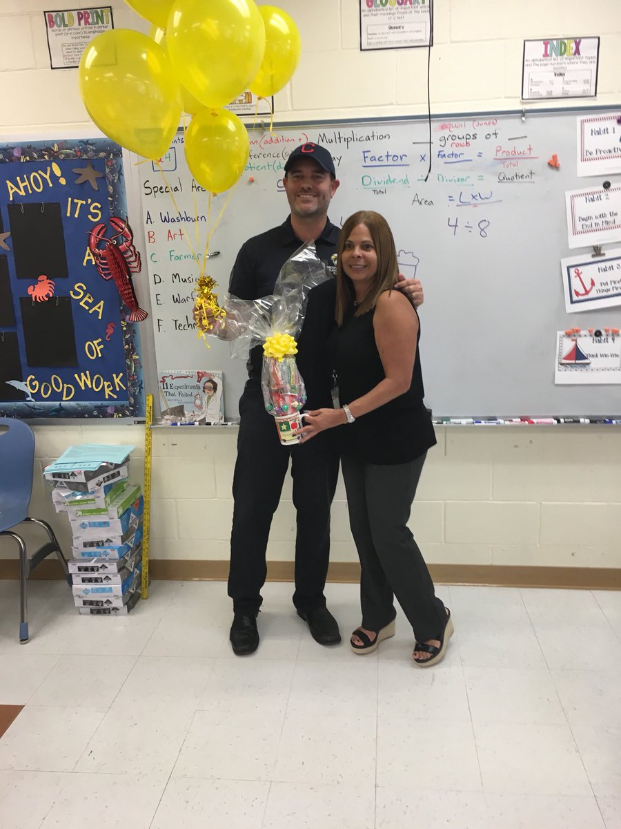 ramonita_ortiz1's tweet photo. Congratulations to DLE’s TOTY Michael McCombs! We are so proud of him!! https://t.co/nBeR9fm5JC