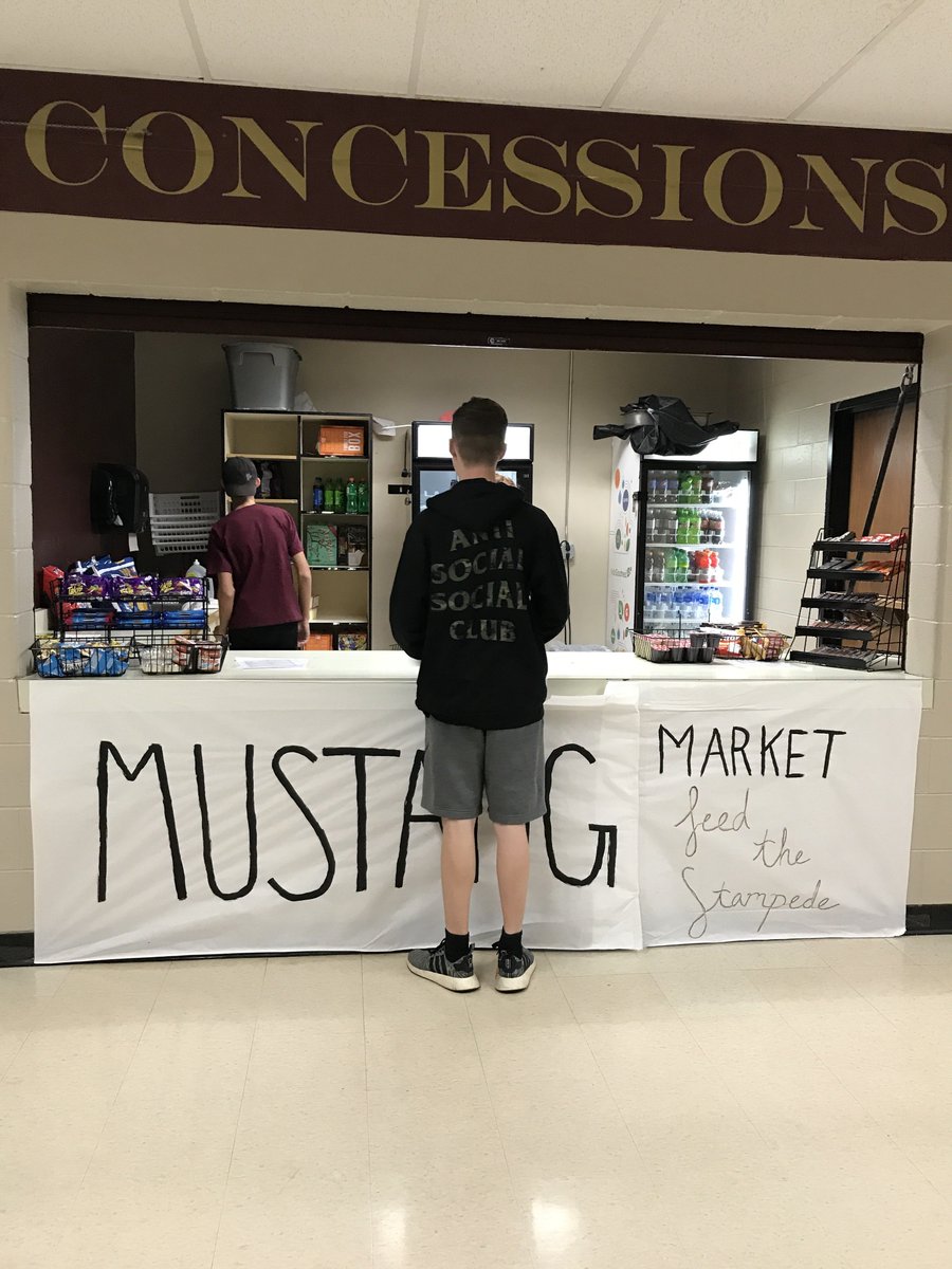 PondoDeca's tweet photo. Mustang Market now open! https://t.co/srxbPwrSlt