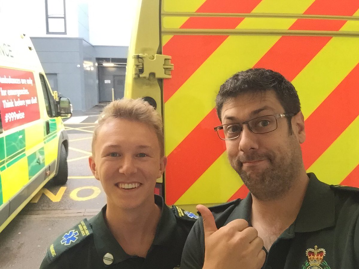 EMAS_DannyH's tweet image. Just bumped into @EMAS_JackD. Jacks one of our #NQPs. He’s younger than me but I’ve got the height advantage 🤣 #passingontheknowledge