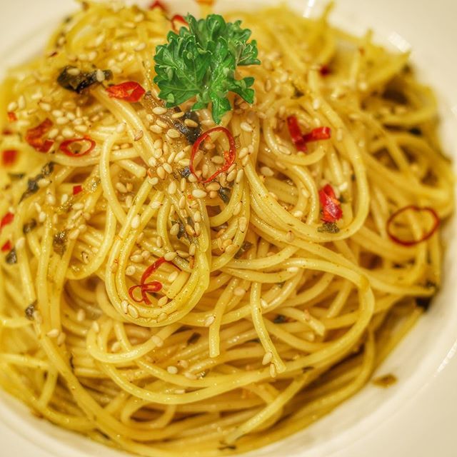 CROIRE_cafe's tweet photo. 『胡麻と高菜の和風パスタ』

#直方パスタ #八幡西区パスタ #北九州パスタ #筑豊パスタ #和風パスタ #高菜パスタ #直方 #CROIRE #クロワール #くろわーる https://t.co/ky3szpbOW6 https://t.co/ki2yjix1DC