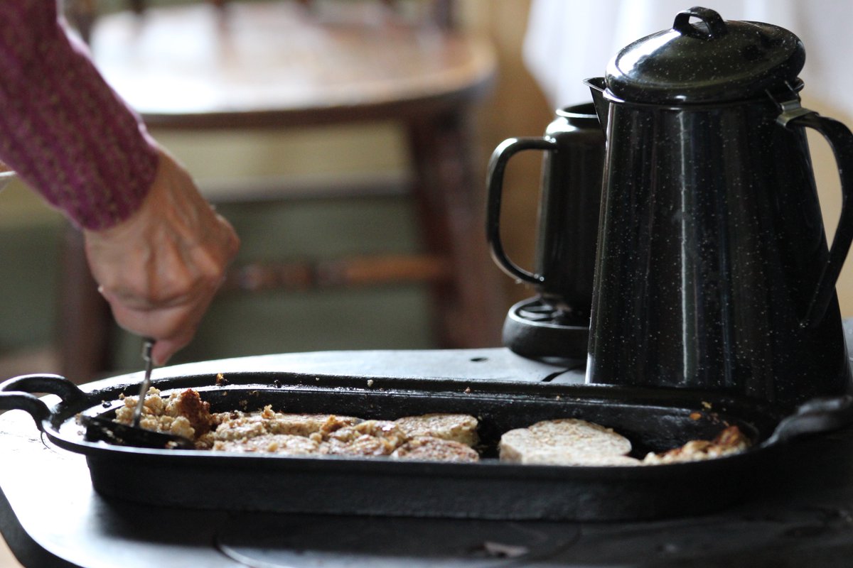 highlandv's tweet image. Join us Saturday for our annual afternoon festival of rural life is for the entire family. See demonstrations of flax processing, rope and soap making. Try a sample of traditional meals.  Enjoy the céilidh, corn boil, and a whole lot more.

Program runs from 12:00 - 5:00pm