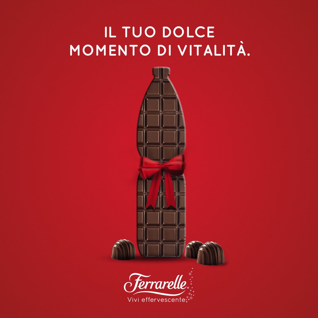 FerrarelleIT's tweet photo. Auguri al cibo degli dèi, da parte della fonte di vitalità quotidiana. Non siamo una bella coppia? #ViviEffervescente #ChocolateDay https://t.co/DFTNypVji9