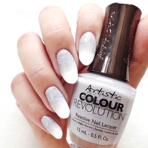 Artistic_Nail's tweet photo. We’re loving this ombre look by @lhy33 using ‘Oh Crepe’ from the Caution Extremely Hot collection! Colour Shown: Oh Crepe #ArtisticNailDesign #CautionExtremelyHot #notd #nailsalon https://t.co/VaEWt2ta0S