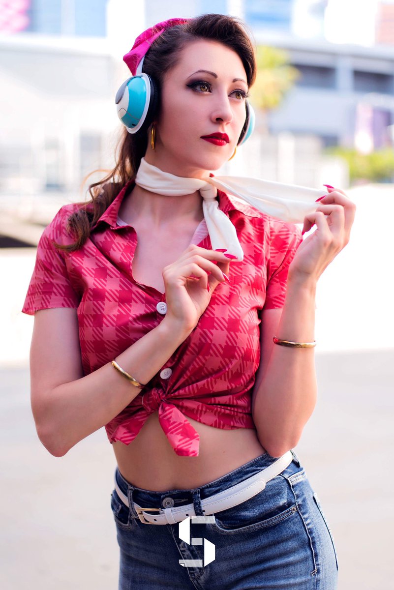 MissMorganTweet's tweet photo. Love this shot from @DiHydrogenO !
#cosplay #overwatch #cruiserdva https://t.co/pYvuvyB2ww
