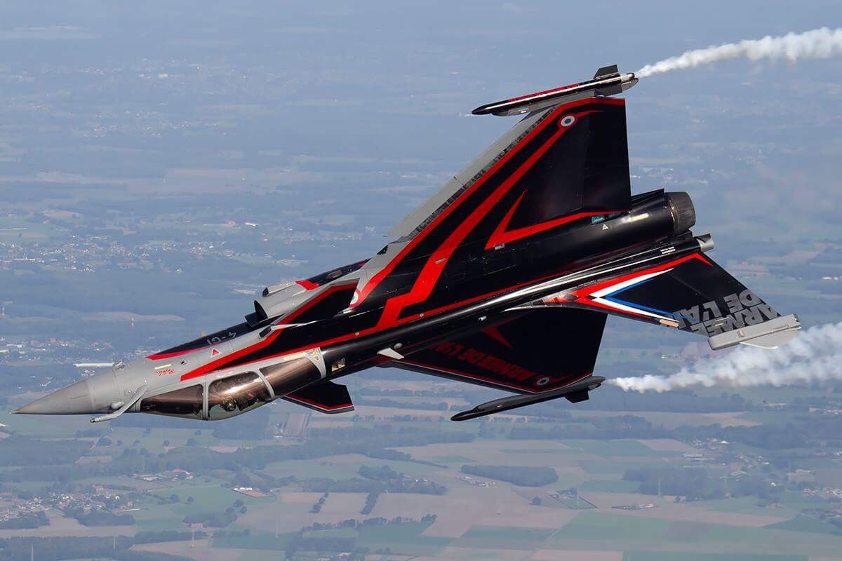 Photo Mission with our Fantastic <a href="/PAFofficiel/">Patrouille de France</a> 

<a href="/Armee_de_lair/">Armée de l'Air et de l'Espace</a> <a href="/Rafale_Display/">Rafale_Solo_Display</a> #Meeting #Airshow 
Photo: <a href="/AviationEric/">Aviation PhotoCrew</a>