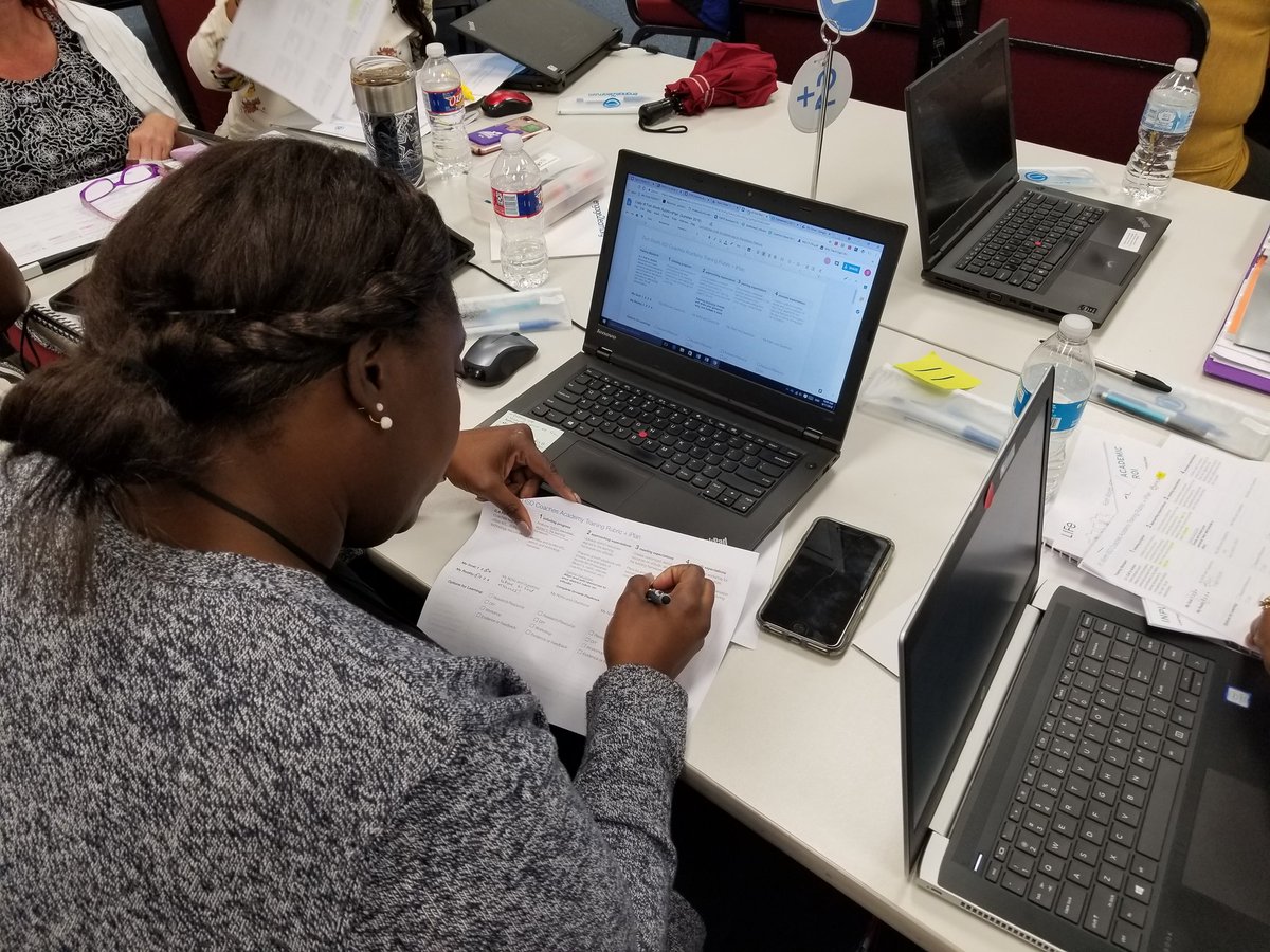 MCAmbertime's tweet image. #FWISD coaches analyzing what they know and need to know using their #rubric Bring on the learning! @FWISDCurriculum @khechara #LearningModel #engage2learn @engage_learning
