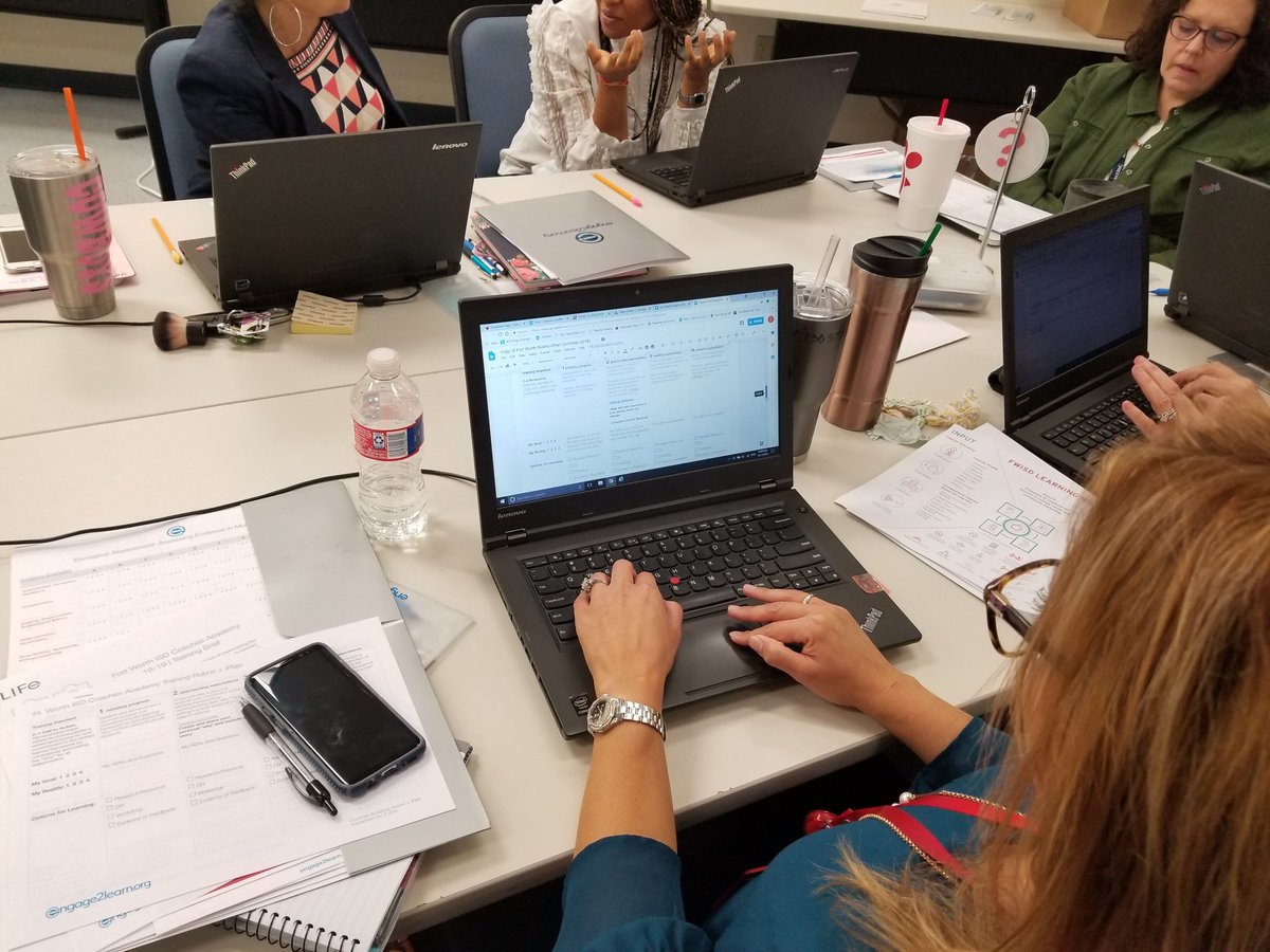 MCAmbertime's tweet image. #FWISD coaches analyzing what they know and need to know using their #rubric Bring on the learning! @FWISDCurriculum @khechara #LearningModel #engage2learn @engage_learning