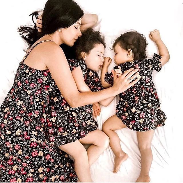 Co-sleeping has some wonderful benefits, as long as you practice safe co-sleeping. Follow these guidelines to make sure that you are keeping your baby safe in your family bed: 
Make sure everyone (BOTH parents) is on board with the decision. 
No loose bl… ift.tt/2CHCXH2