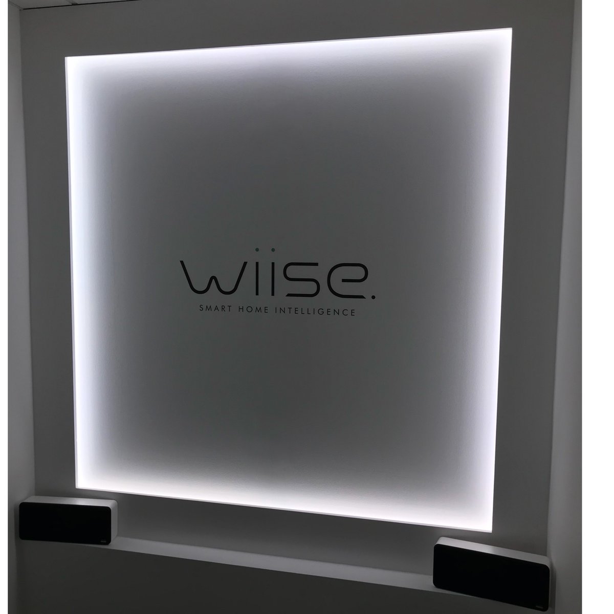 Installing this wall vinyl was probably harder than installing the lighting... many thanks to @vinylimpression for a speedy delivery. <a href="/LoxoneUK/">Loxone UK</a> #showroom #wiisehome #smarthome #lighting @hometechgallery