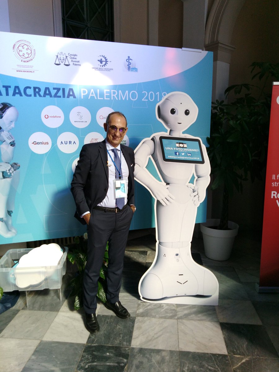 Scatti di #datacraziapalermo2018 con <a href="/walteranedda/">Walter Anedda</a> presidente @cnpadc