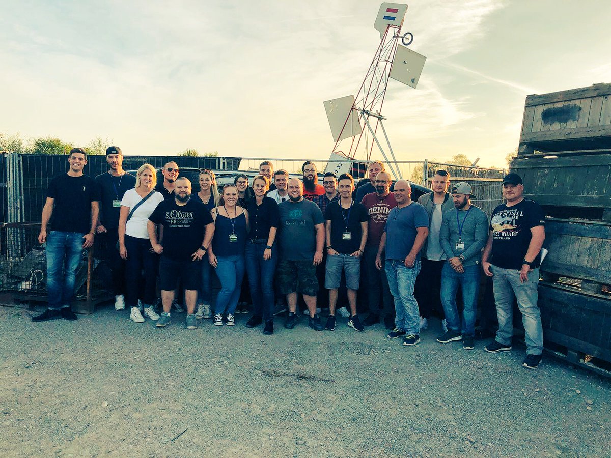 Traumatica_off's tweet photo. TRAUMATICA TEAM LEAD MEETING! We are very excited for this years event and this amazing team! See you soon.. #teamtraumatica #traumatica #haunt #haunts #halloween #horror #leads #teamwork #proud #excited #halloweenevent #germany #rustgermany #Danke #Merci https://t.co/OgqFtSOLjO