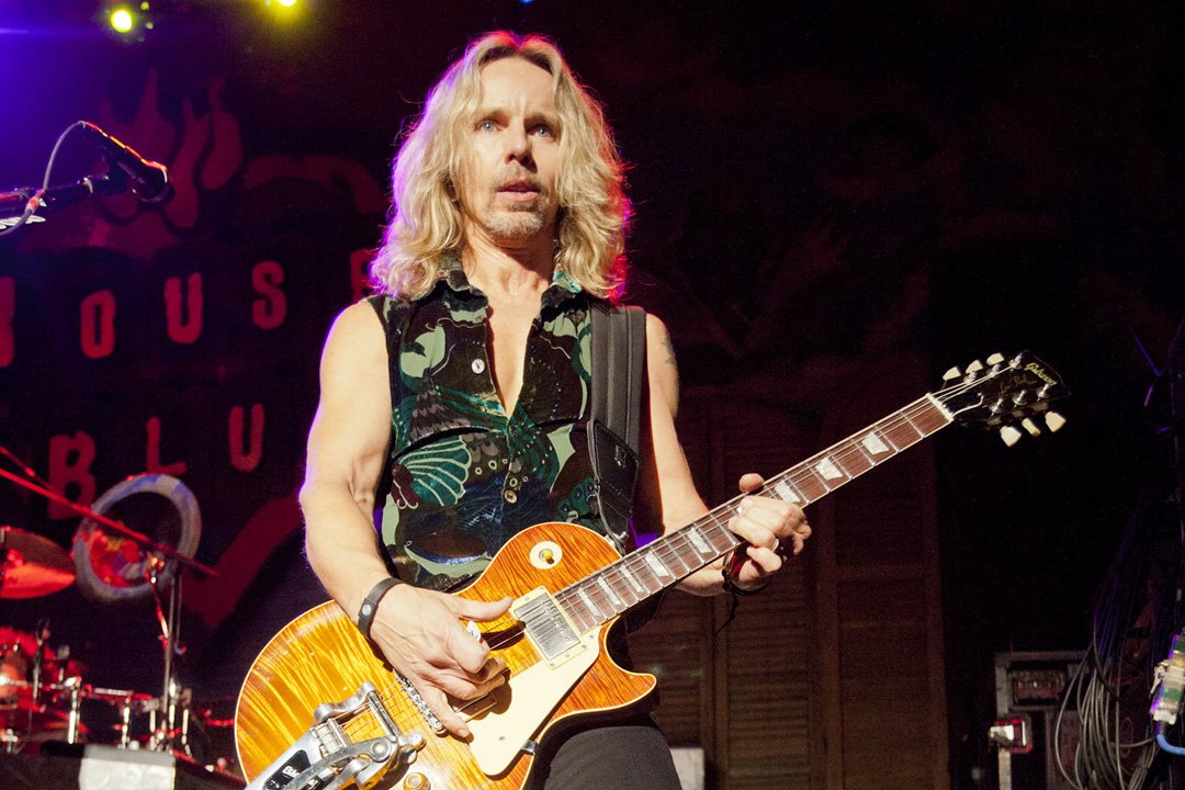 Happy Birthday to Tommy Shaw of the group Styx. 