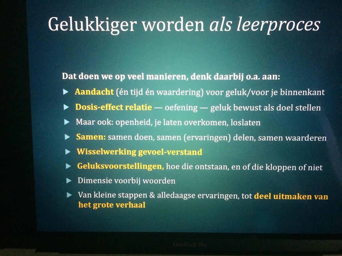 Vandaag gestart met de 1ste dag vd Leergang “Beter Beleid door te sturen op Geluk” ism @AkshayaDeGroot @Spectrumelan #JeremyBentham instituut voor Beleid &amp; Geluk