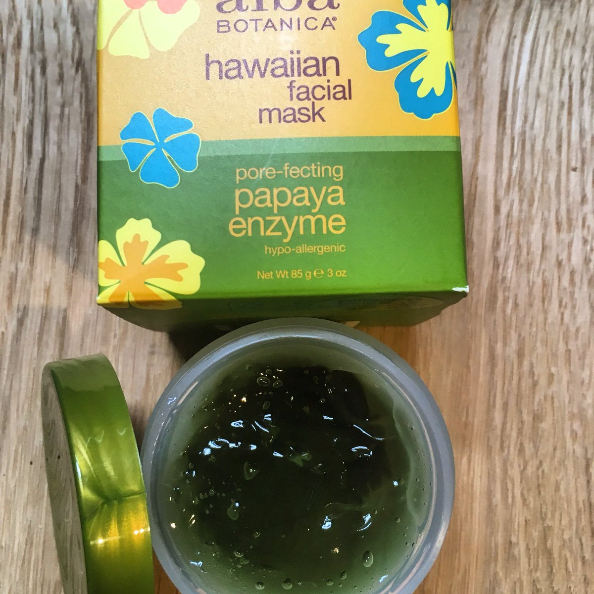 Need a 5 min tropical retreat for an instant skin pick me-up? Try this .... it smells divine....