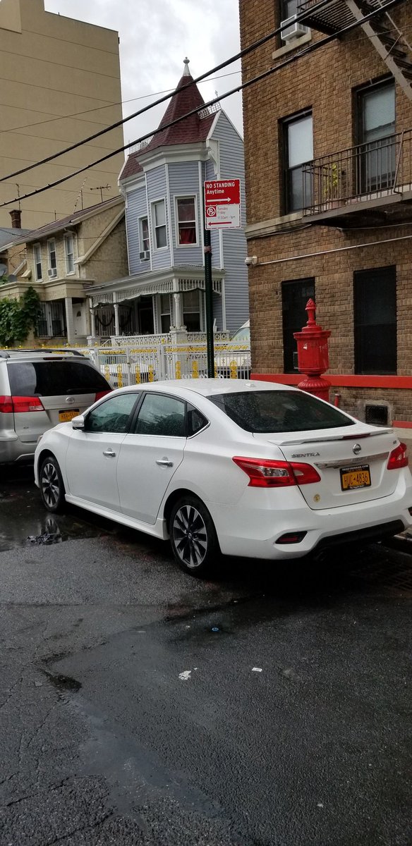 This  #placardperp is still allowed by  @AllNYPD to continue parking illegally with an expired placard they stole to defraud the City. All this despite sworn testimony by  @NYPDnews top officials to the contrary. #placardcorruption