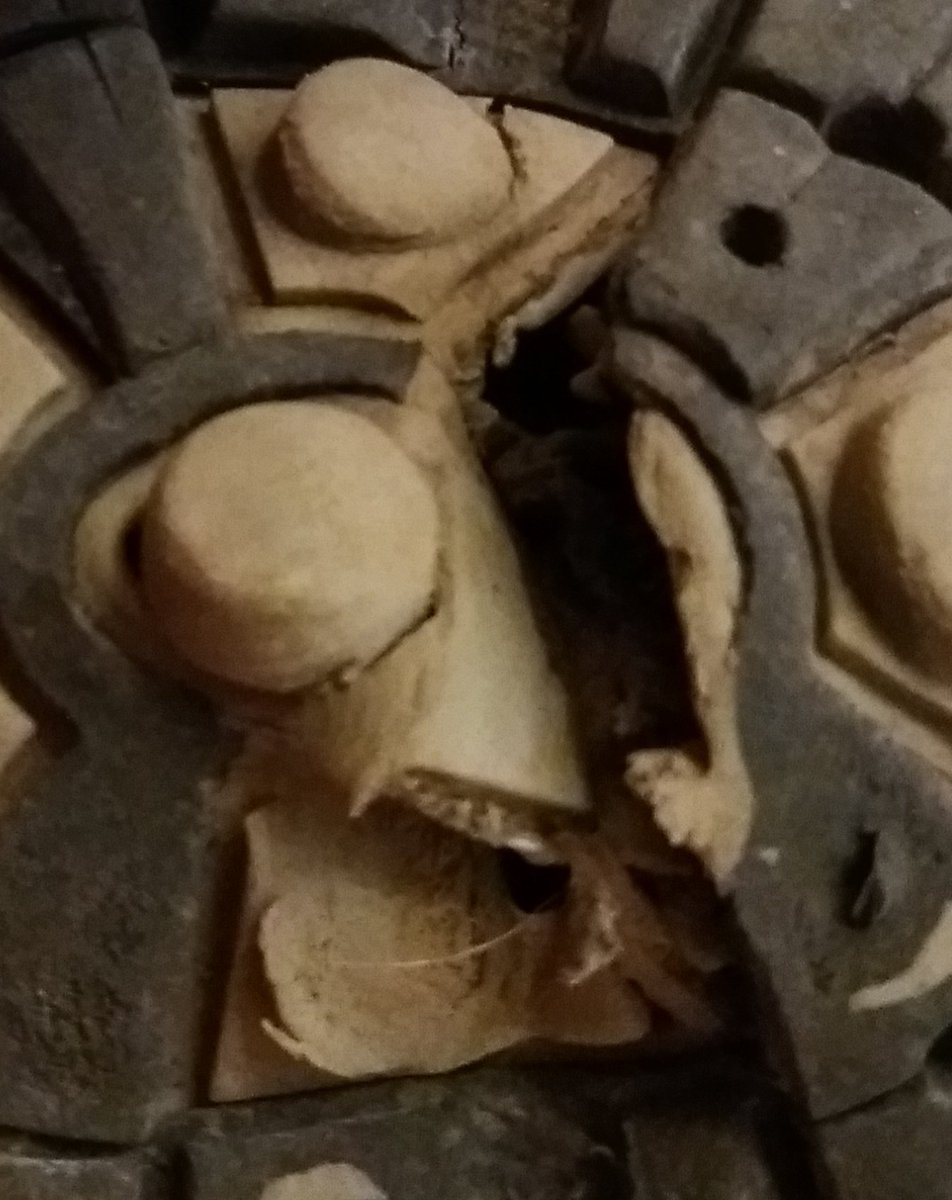 paul_f28's tweet photo. @MountainWHouse 
Not happy. Worn little and see what has happened. Quality not good. This is not the first time. https://t.co/WD6ym2J88E