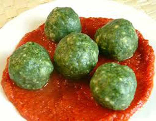 ¡Anímate! Prepara unas ricas albóndigas de espinacas con salsa marinera (+video) - noticias24.com/gastronomia/no…