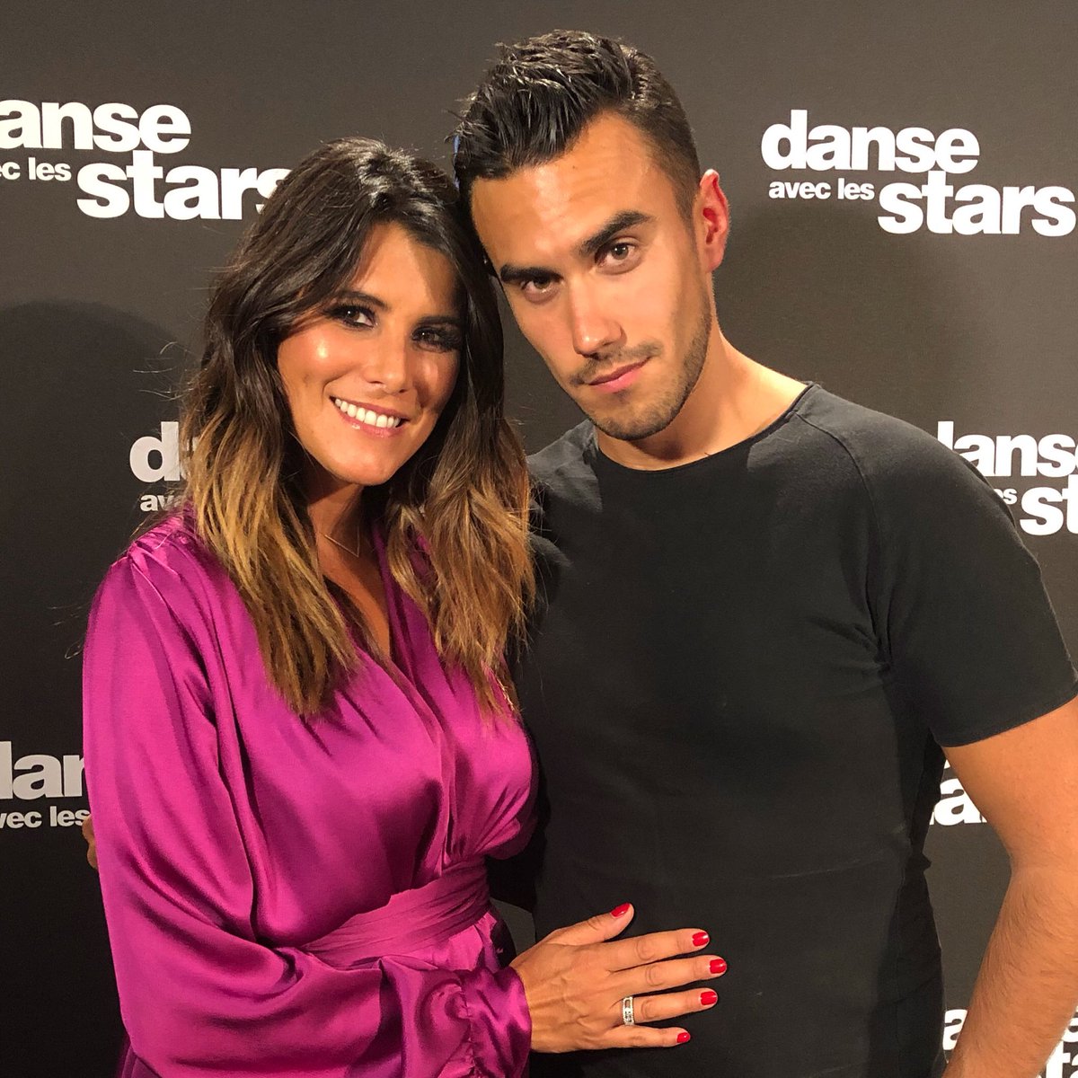 MaximeRiou's tweet photo. Bien entouré à cette conf #DALS ! #EnRoseEtNoir #MétierCompliqué https://t.co/QEoFqF0xaM