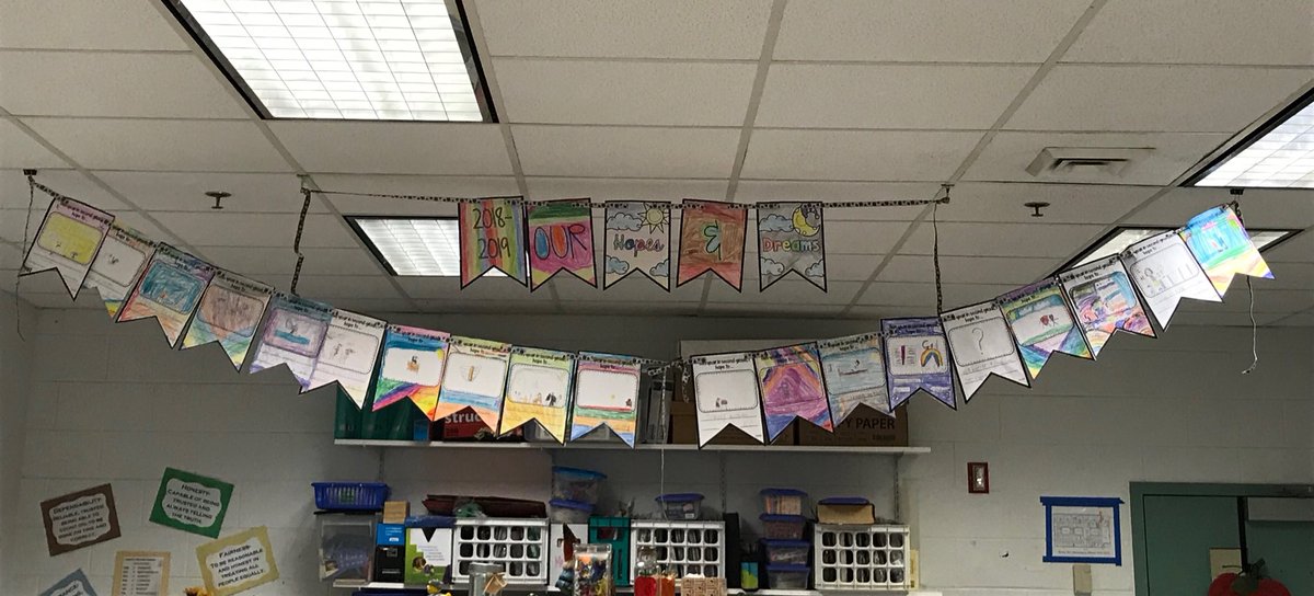MFirepink's tweet photo. Blooming Garden of 2nd Graders Hopes and Dreams #rr_bulldogs https://t.co/f9c9HabIIt