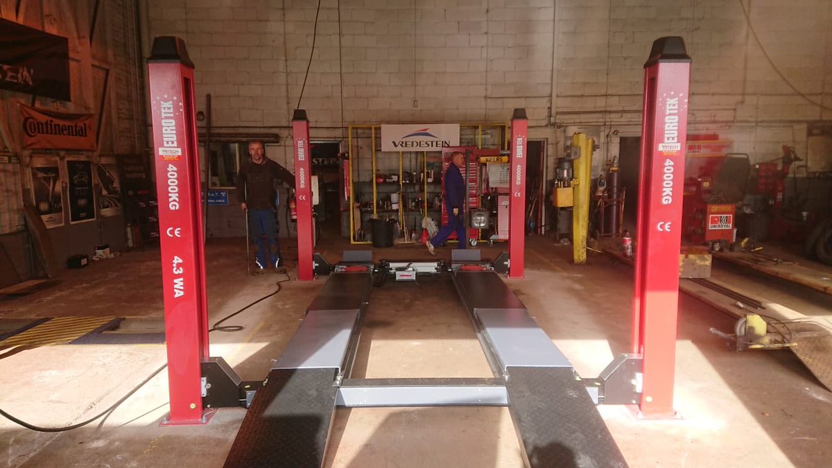 hitechges's tweet image. Eurotek 4 post service lift supplied and installed in Glasgow.
Please contact us for full details.
#servicelift #motstations #motors #Glasgow #edinburgh #bodyshop