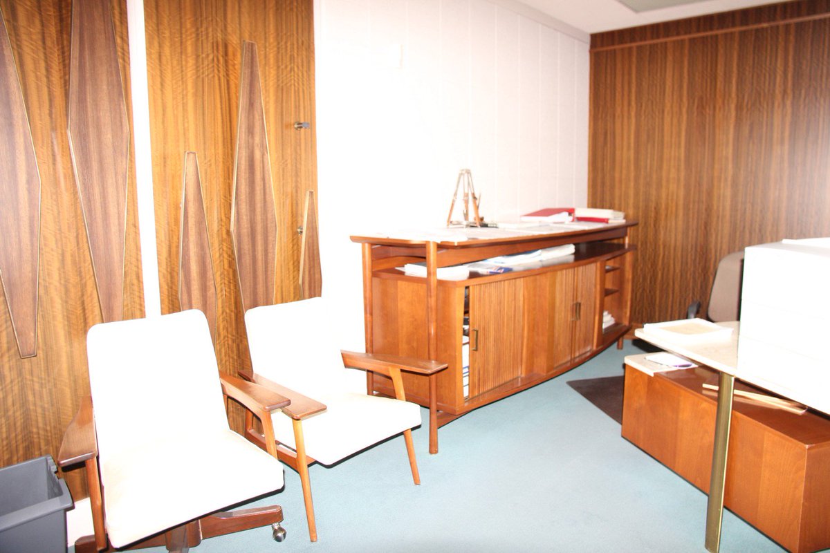 aspaces_'s tweet photo. MID-CENTURY OFFICES Available for your productions of all kinds, they also offer support rooms in the same building. A perfect space for your shoot! https://t.co/noDb0iCK5R #SetScouting #FilmMaking  #FashionShoot #FilmProducer #VideoProduction #PhotoShoot https://t.co/SHkBnAXYFy