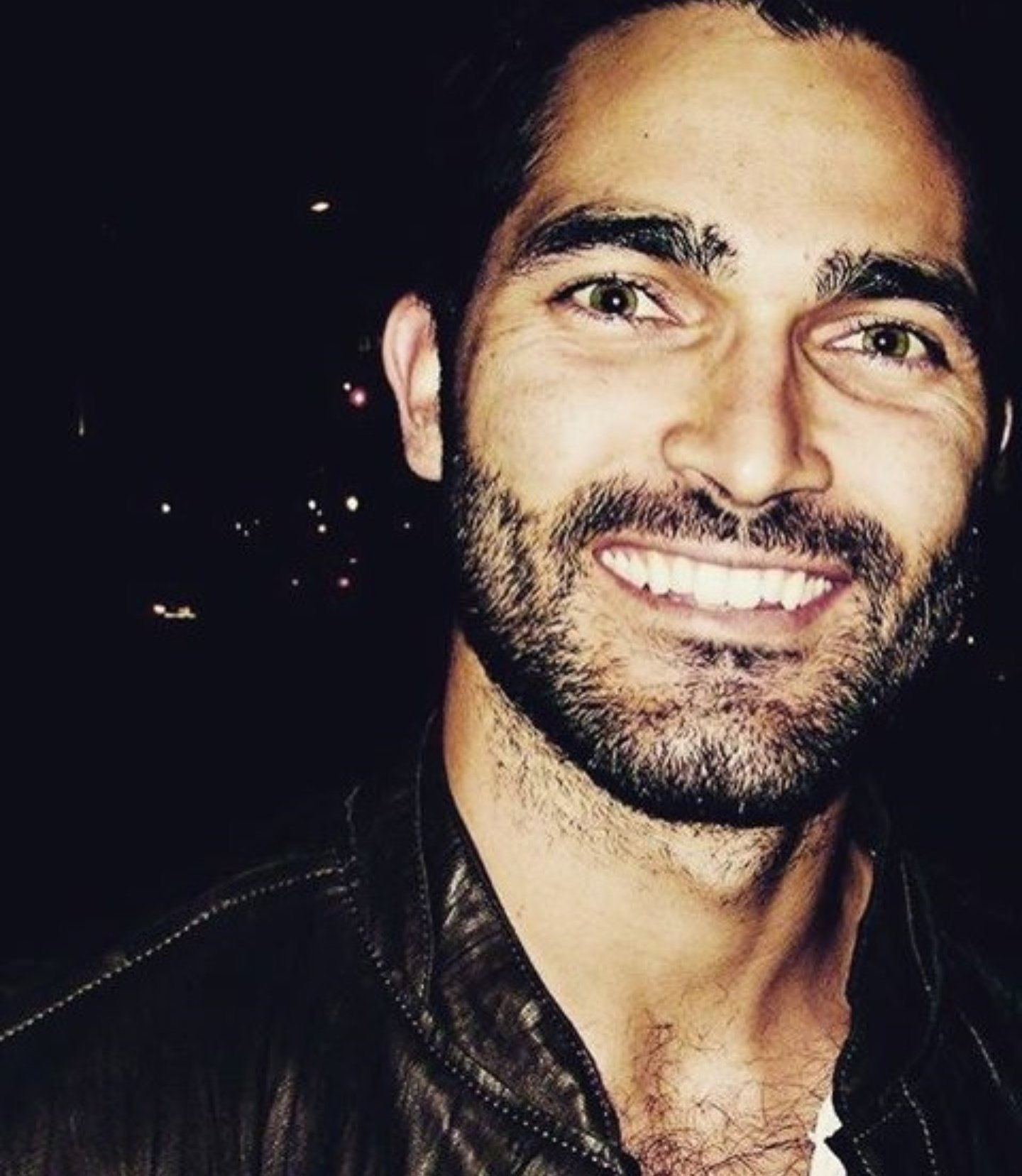 Happy birthday to the amazing, talented and gorgeous tyler hoechlin! (+31) 