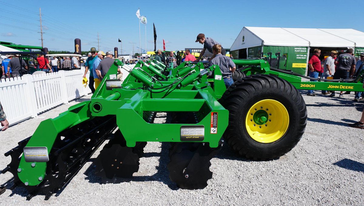 John Deere Come See The New 2680h High Performance Disk In Action At Hhdays 1 P M Each Day At The Tillage Field Demonstrations Hhd18 T Co Ialc4yetbs John Deere Come See The New 2680h High Performance Disk In Action At Hhdays 1 P M Each Day At The Tillage Field Demonstrations Hhd18 T Co Ialc4yetbs