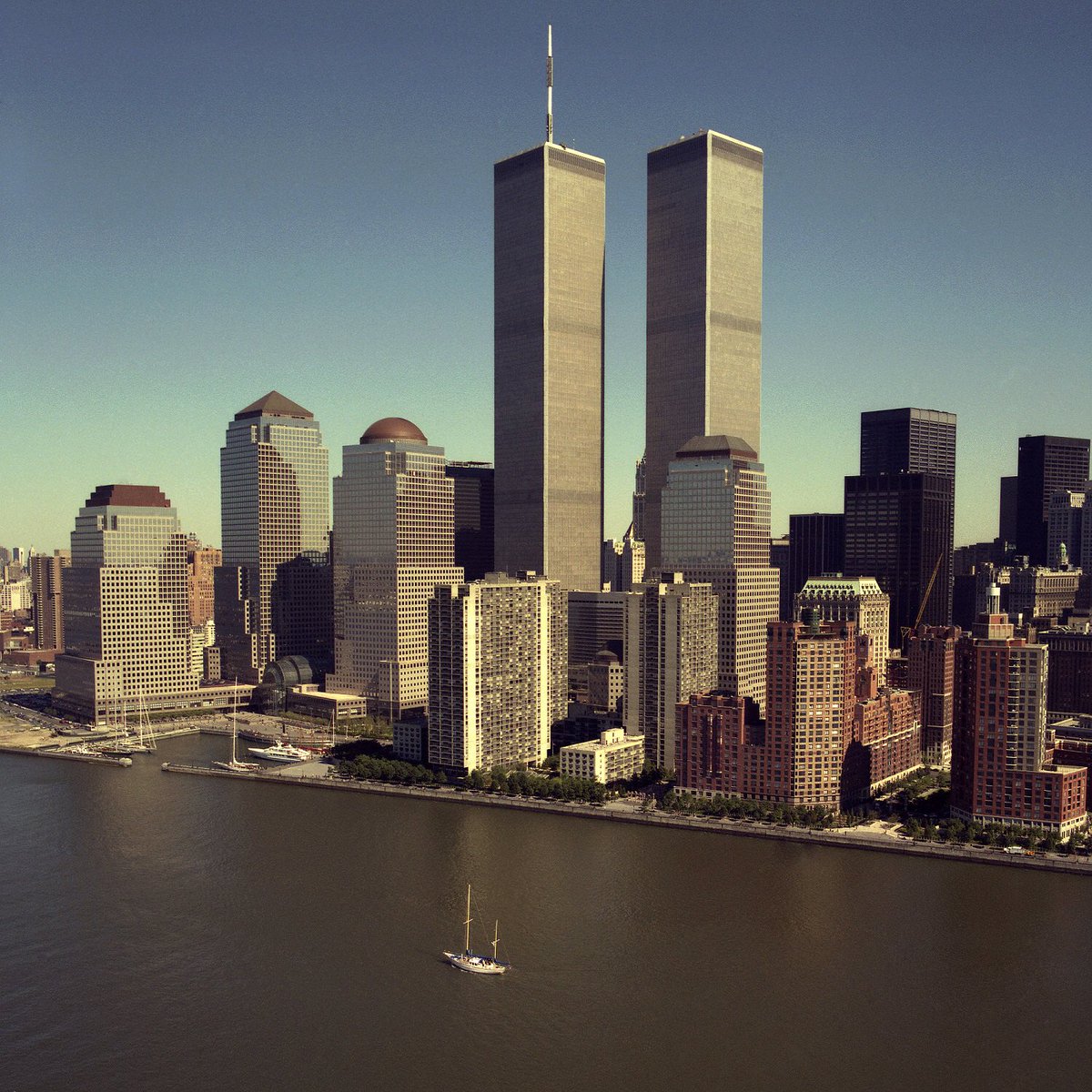 CaRealtyExperts's tweet photo. In remembrance of all the lives lost. https://t.co/lKUiMfzNbe
