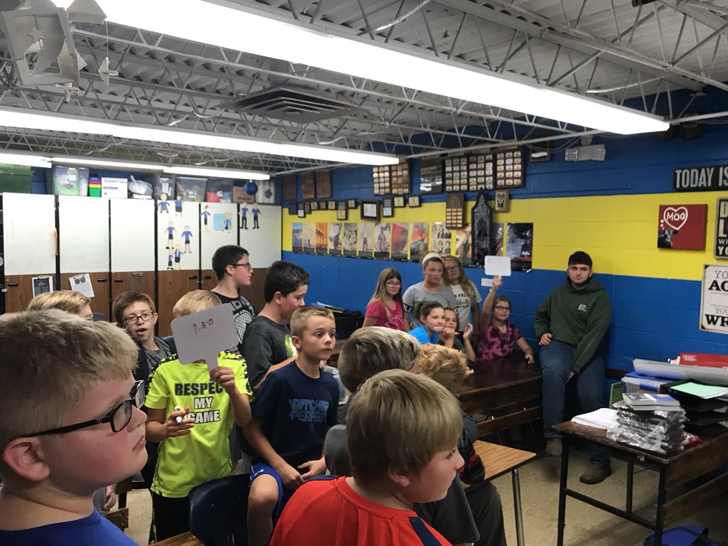McTeacher5's tweet photo. #ag #agintheclass #mcconkeymonsters #4teamvalley #teamwork #boysvsgirls https://t.co/zauX05UB83