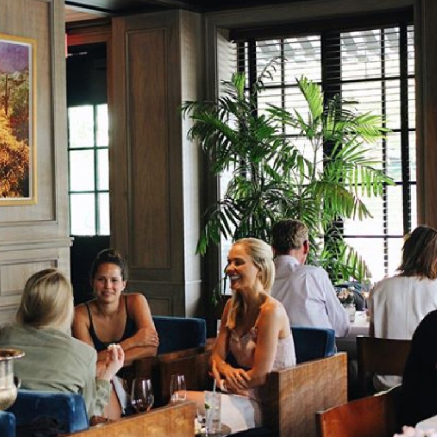 GermanWineUSA's tweet photo. Southern hospitality meets food-friendly German wines. By-the-glass specials all month long at Jeffrey’s in Austin, TX, presented by Master Sommelier @JuneRodil. https://t.co/cOdx4Gnkom
