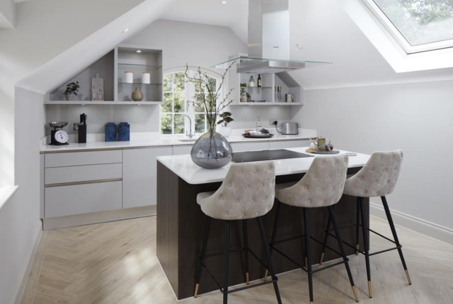 APCBuilding's tweet photo. We are excited about our launch day at our new development in Keston, on Saturday 15th September 2018. All 12 luxury apartments within the development have now been completed and will be showcased at the launch day. https://t.co/zNAPdoKc0I