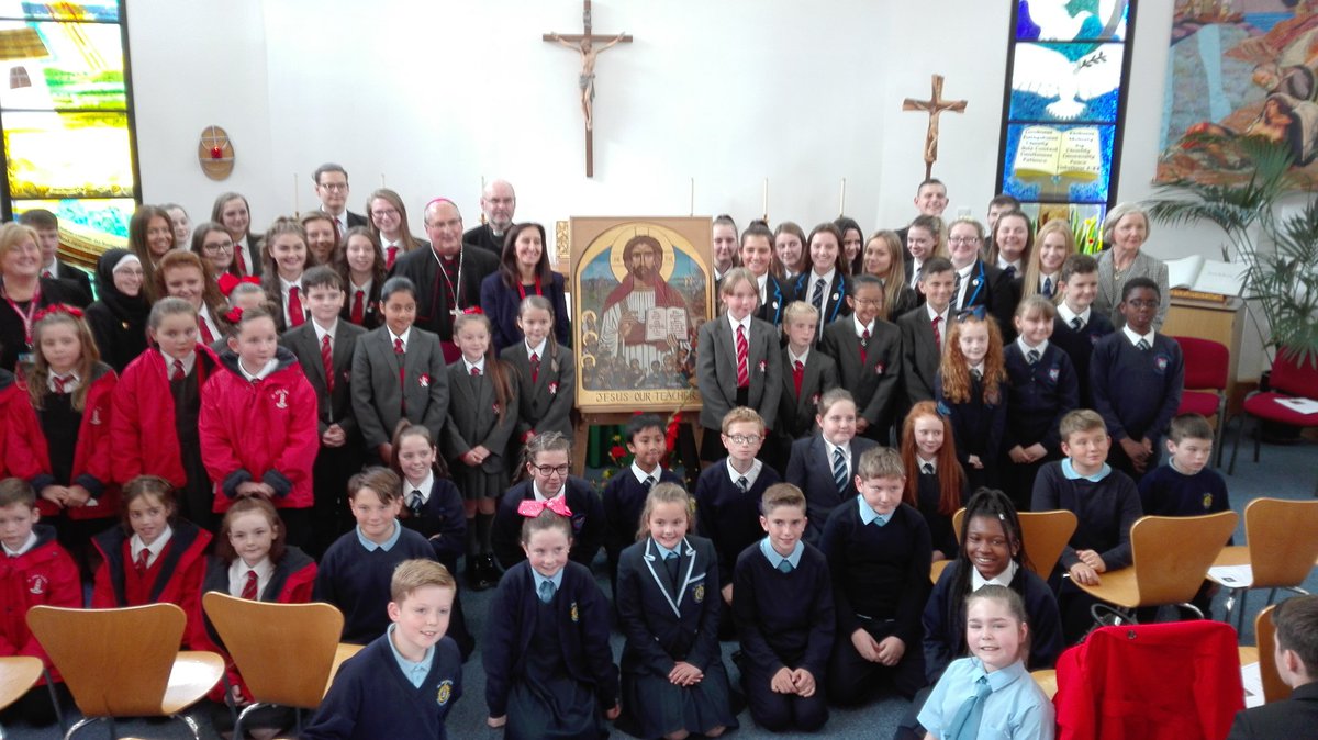 Fantastic service today at St Ninian's! Proud to be part of this special moment! Well done to our readers! #JesusOurTeacher  #icon