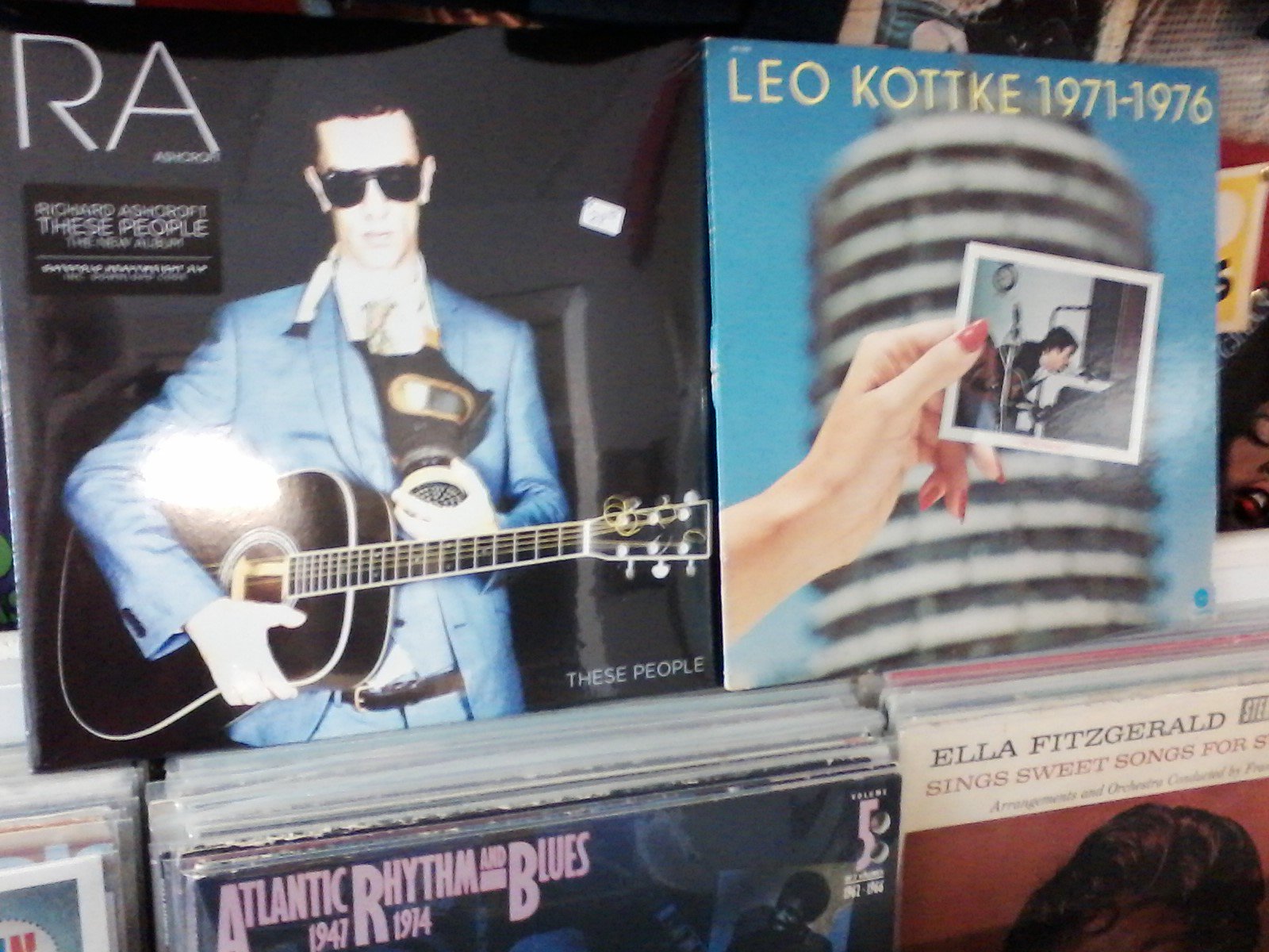 Happy Birthday to Richard Ashcroft (The Verve) & Leo Kottke 
