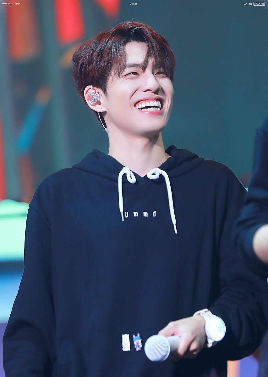 Wonpil Pics On Twitter Hd 080918 Winkpink Do Not Edit Day6 Wonpil ë°ì´ì‹ìŠ¤ ì›í•„