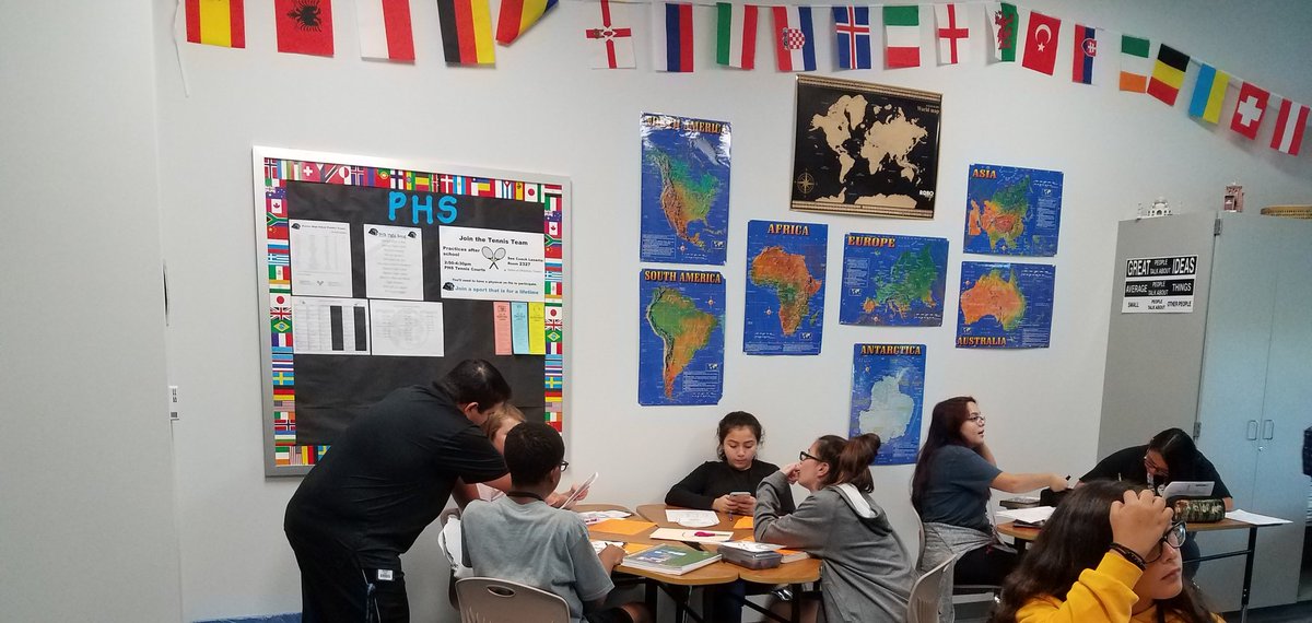 MsEmilyEElliott's tweet photo. Ss create Eastern Civilization #webnotes & #charactercollages in #WH class @Paetow_Tennis Coach Lasanta meets Ss where they are #powerzone @PaetowHS https://t.co/PPNx4is36N