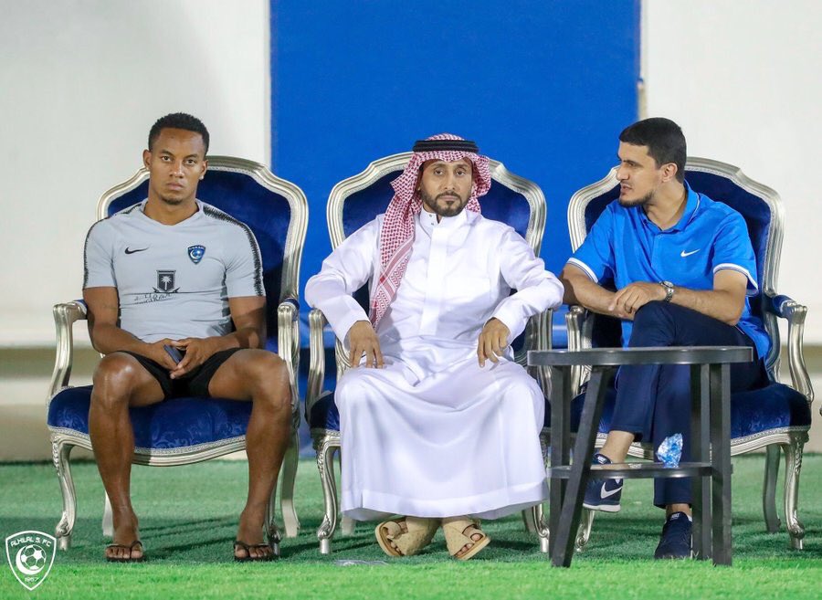 sportofksa's tweet photo. - تواجد اللاعب كاريلو في العيادة الطبية نظير تعرضه لشد في عضلة الساق .#الهلال #دوري_الامير_محمد_بن_سلمان_للمحترفين https://t.co/WZLOpGTiLf