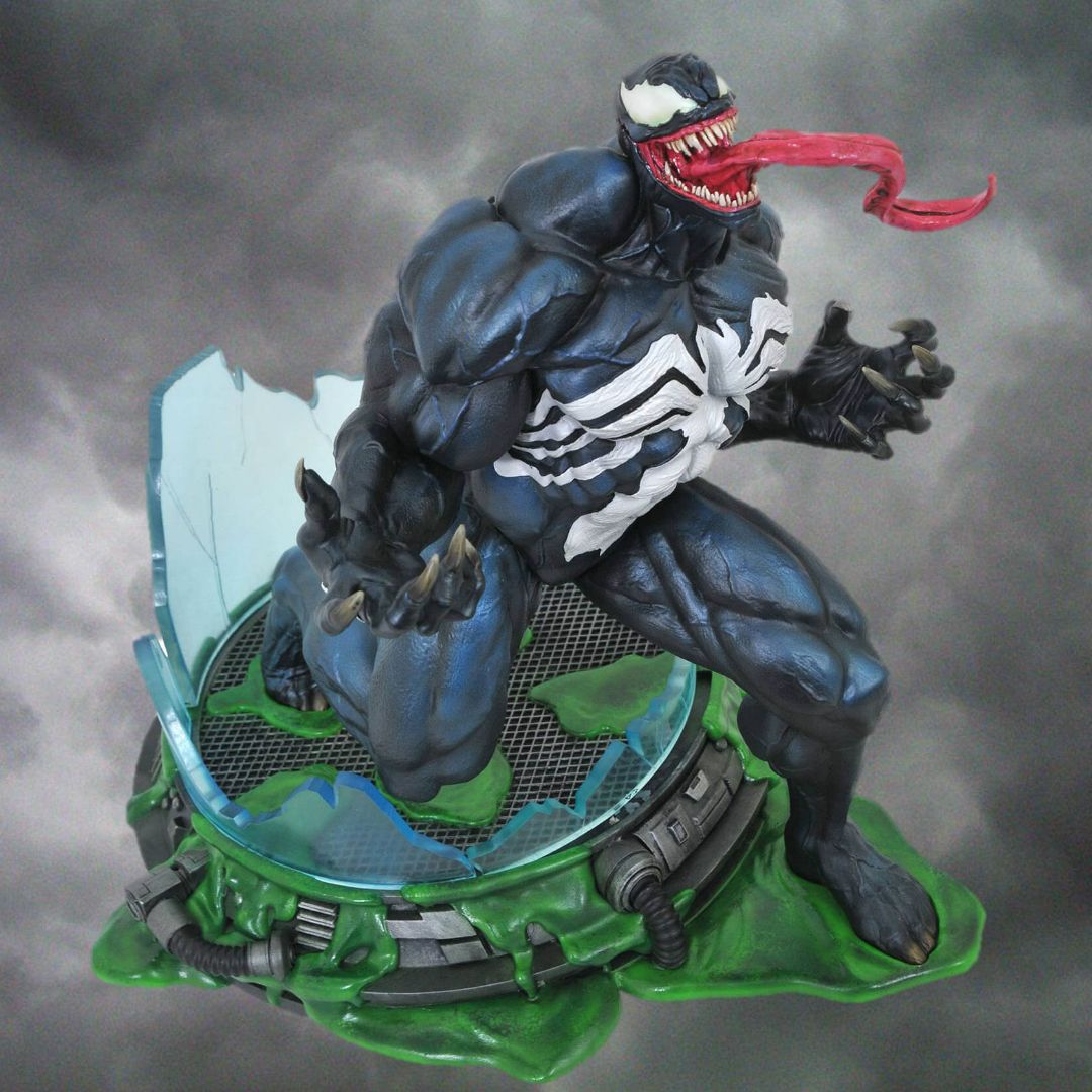 marvel premier venom statue