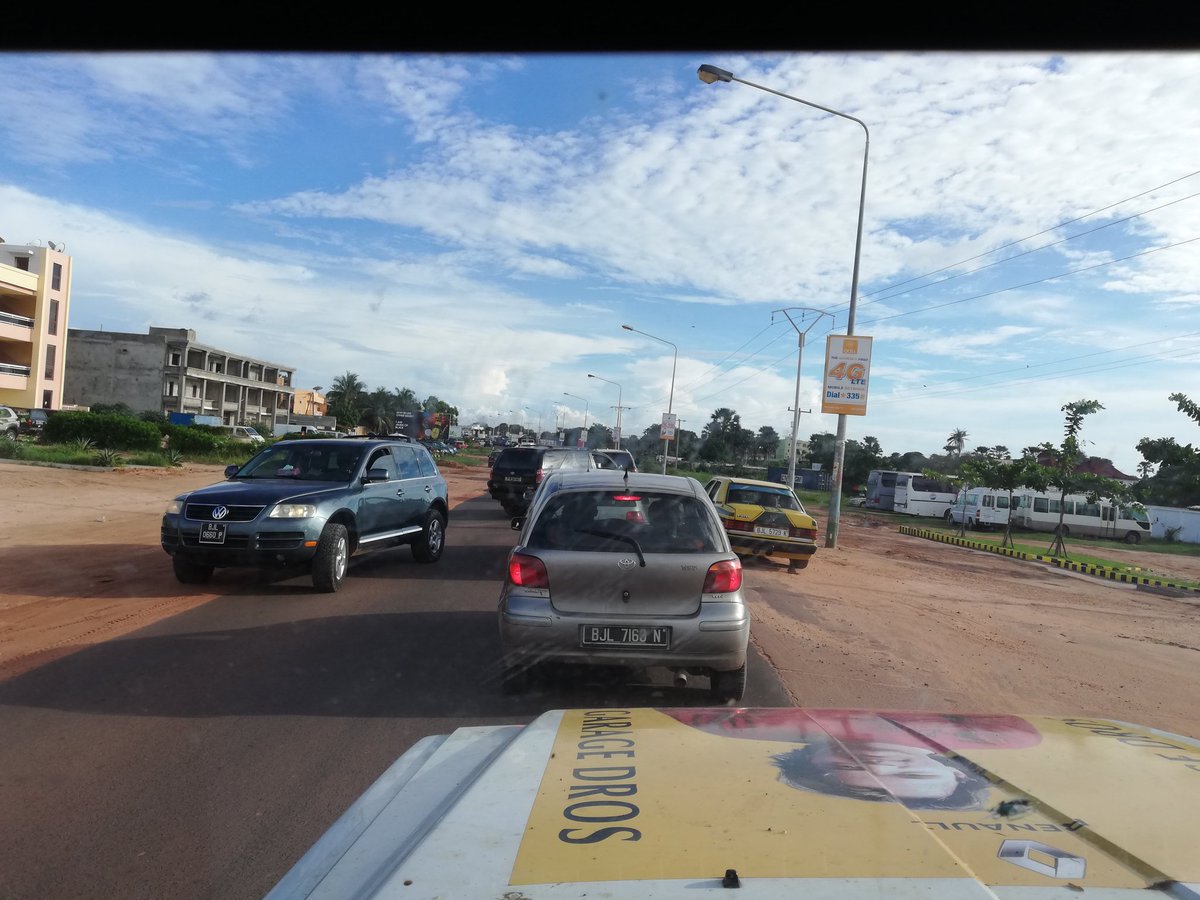 TheRubberHouse1's tweet photo. You'd think a country with very few traffic rules would be dangerous, right?  On the contrary: here, people think for themselves (and some are even quite courteous) 👌#Gambia https://t.co/UZa8BEBpXt
