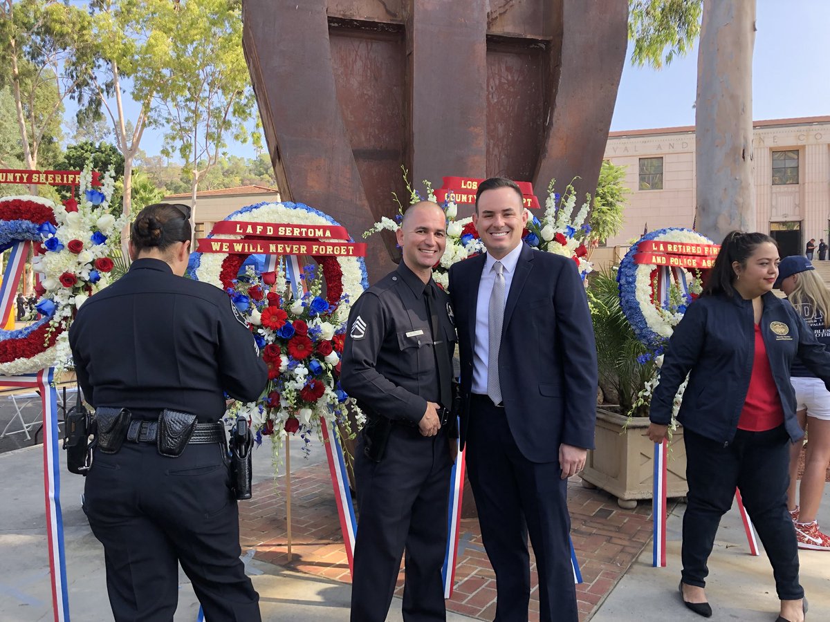 Never Forget.... Remembering the victims and paying tribute to the courageous men and women who saved lives at today’s Los Angeles Fire Department 9/11 Remembrance Ceremony💙🇺🇸❤️ <a href="/LAPDHQ/">LAPD HQ</a> @PeterSandersLA <a href="/PIOErikScott/">Erik Scott</a>