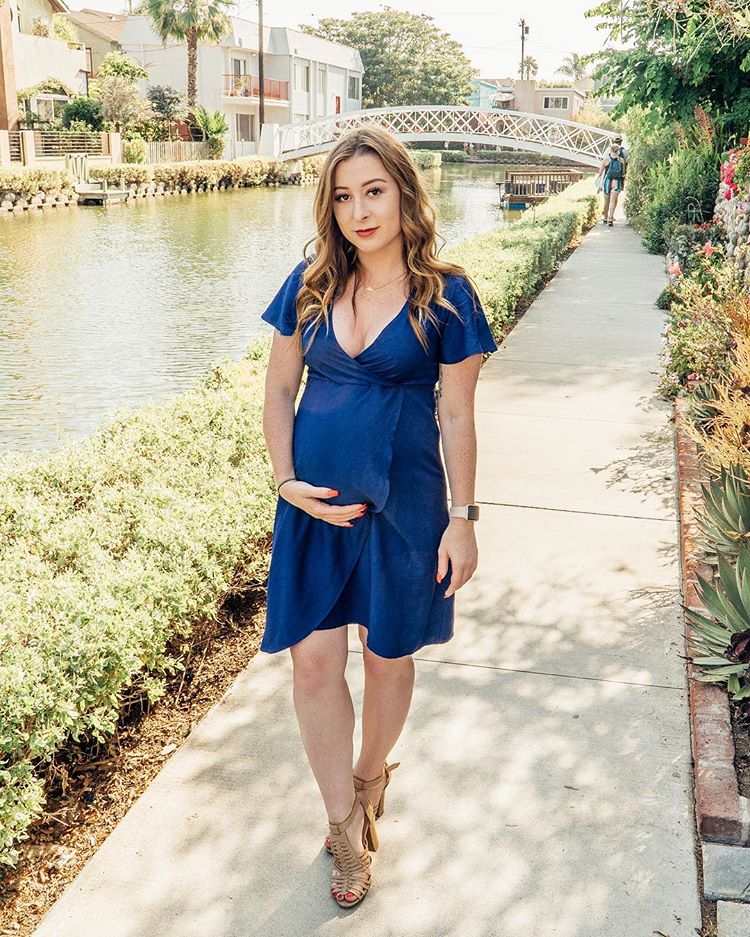 #repost jessmreichert  #7months and still feeling cute thanks to pretty dresses by @rosiepope 💘