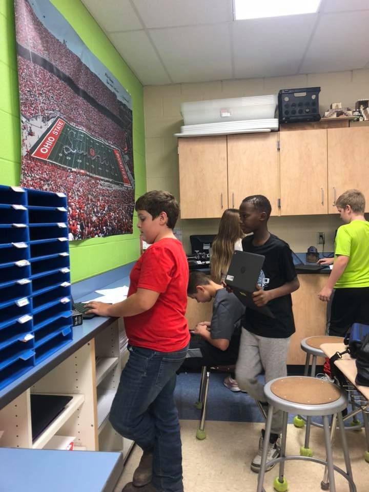 MichaelDStucke1's tweet image. Scavenging!!!! FOR MAPS!!!!! #CWMSchangemakers #CWway @CWMS_office #OhioEd