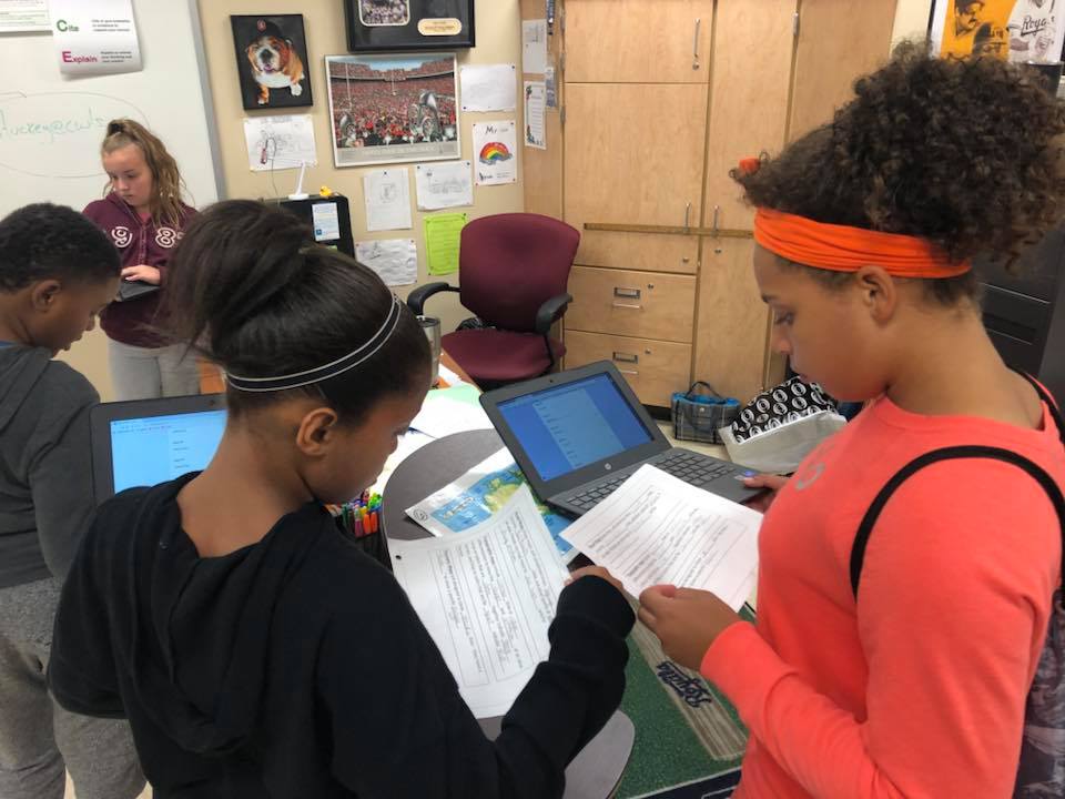 MichaelDStucke1's tweet image. Scavenging!!!! FOR MAPS!!!!! #CWMSchangemakers #CWway @CWMS_office #OhioEd